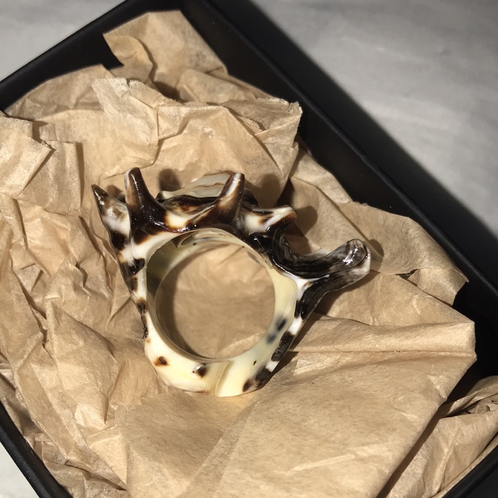 Authentic Sea Shell Ring - image 4